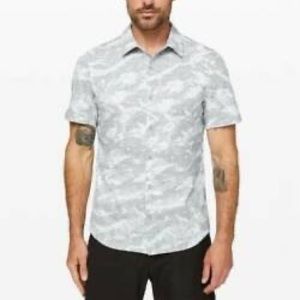 Lululemon Men’s Airing Easy Short Sleeve